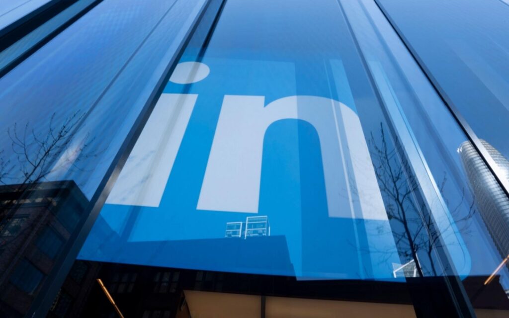 LinkedIn Rolls Out 3 Updates To Pages